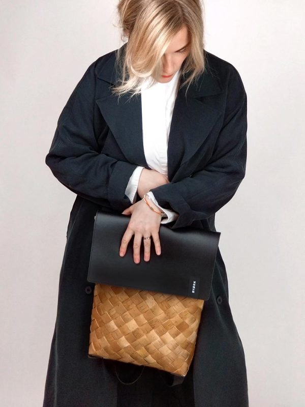 byork-Vc4P1KHp-FQ-unsplash Rustic Leather Travel Pack